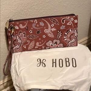 HOBO Paisley Wristlet - Brown and White